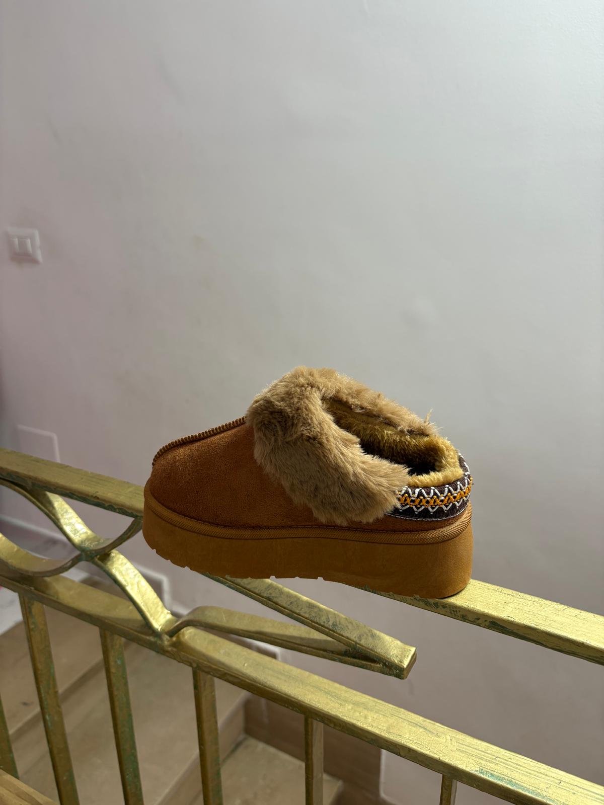 Scarpa modello ugg - DESIREEKIDS